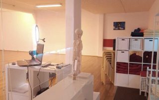 Eingangsbereich - eine sehr gute Ausstattung für den gesundheitsbewussten Tanzunterricht im Saal und online sind uns wichtig.