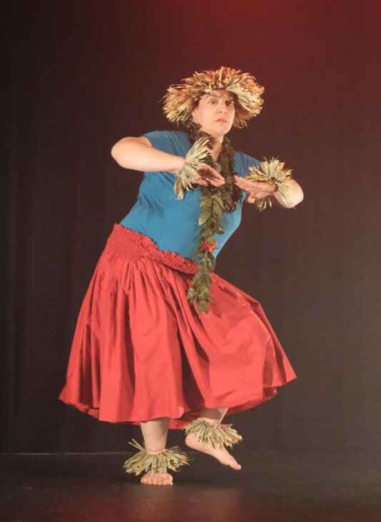 Hula-Tänzerin und -Dozentin Therese Degen – Foto: S. Kleefen Hula-Tänzerin und -Dozentin Therese Degen - Foto: S. Kleefen