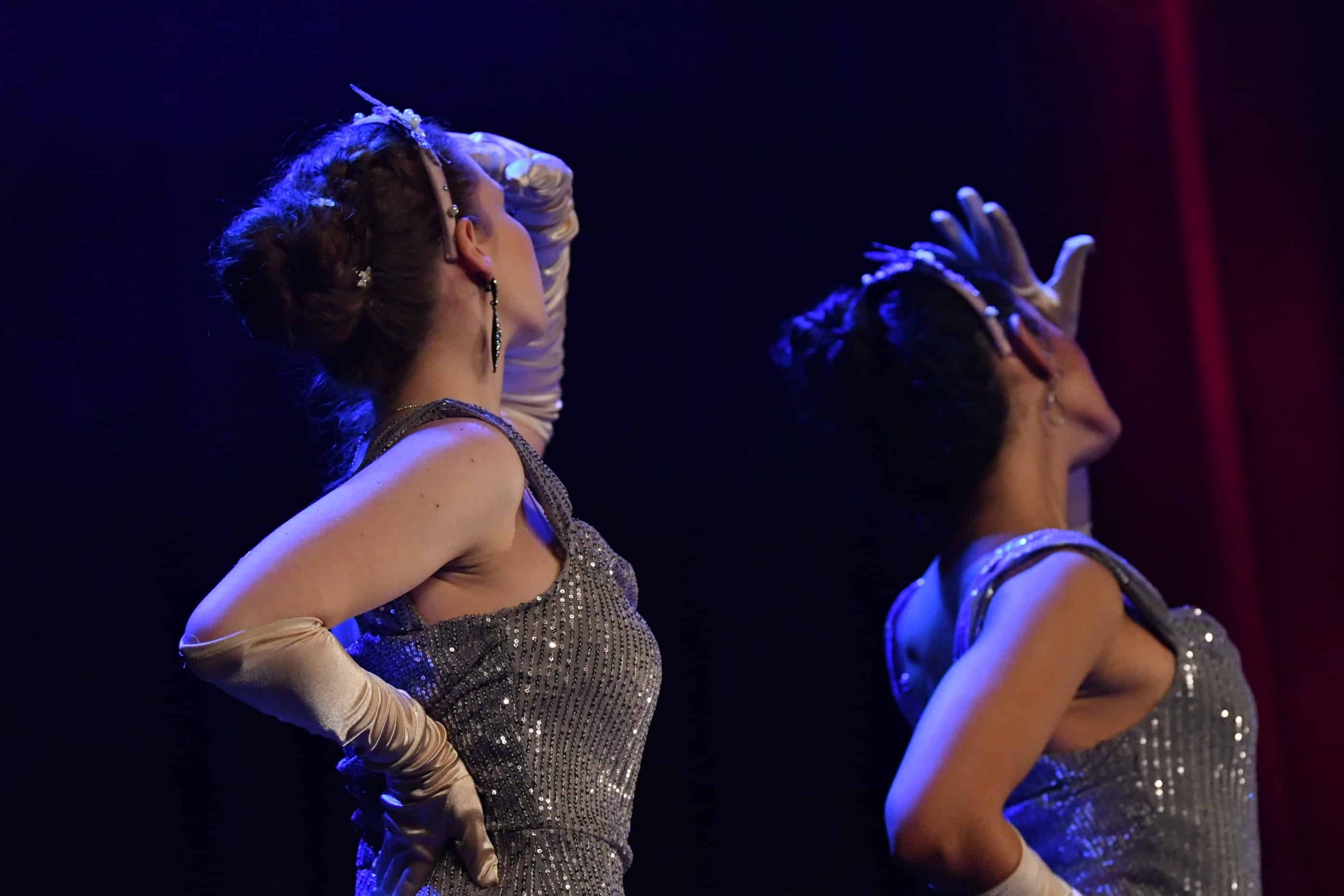 Showprojekt Soulful Silhouettes – Tribal Fusion / Bellydance Fusion – Werkschau OT pur – Foto: N. Kaus Showprojekt Soulful Silhouettes - Tribal Fusion / Bellydance Fusion - Werkschau OT pur - Foto: N. Kaus