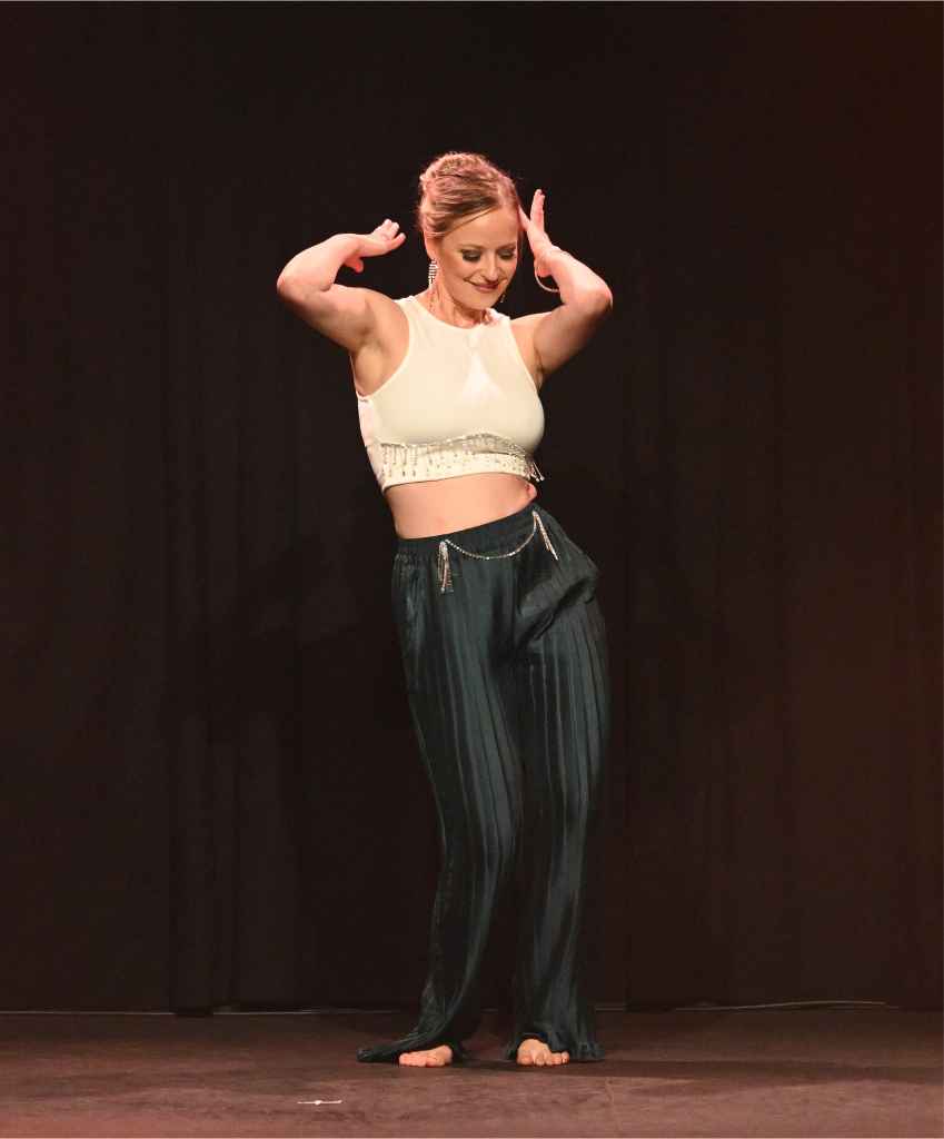 Lea – Bellydance Fusion / Tribal Fusion – Werkschau OT pur – Foto: Springmausmedia Lea - Bellydance Fusion / Tribal Fusion - Werkschau OT pur - Foto: Springmausmedia