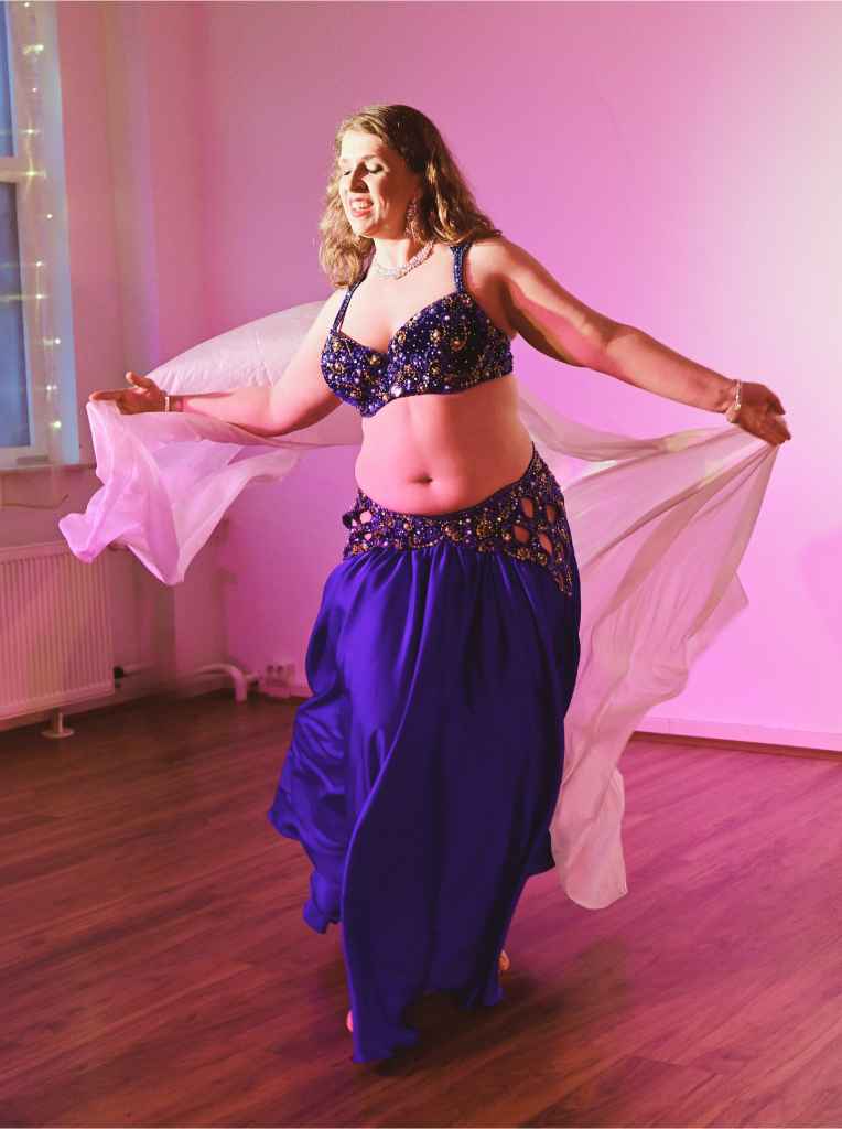 Kaleyla – BATO-Prüfung 2024 – OT pur – Move yur Belly – Foto: Springmausmedia Kaleyla - BATO-Prüfung 2024 - OT pur - Move yur Belly - Foto: Springmausmedia