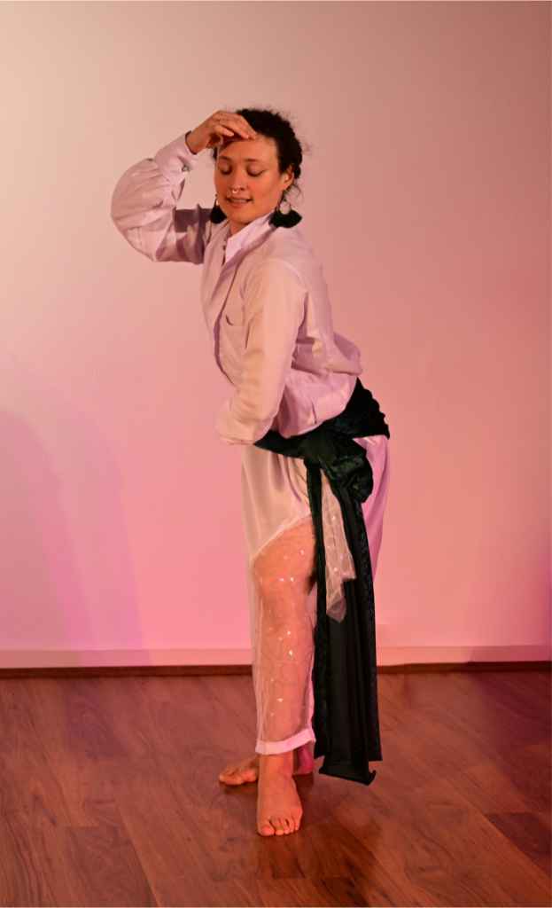 Kristina – BATO-Prüfung 2024 – OT pur – Move yur Belly – Foto: Springmausmedia Kristina - BATO-Prüfung 2024 - OT pur - Move yur Belly - Foto: Springmausmedia