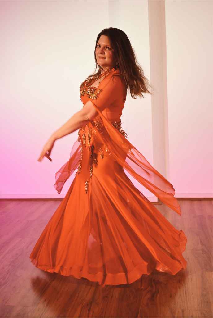 Mirjam – BATO-Prüfung 2024 – OT pur – Move yur Belly – Foto: Springmausmedia Mirjam - BATO-Prüfung 2024 - OT pur - Move yur Belly - Foto: Springmausmedia